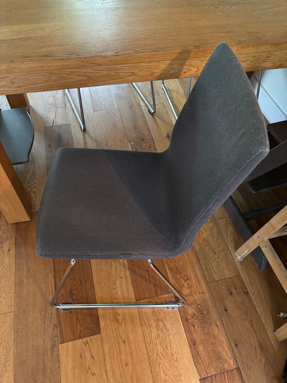 Ikea Volfgang donkergrijze eetkamerstoelen 4 stuks, Huis en Inrichting, Stoelen, Ophalen, Gebruikt, Metaal, Eén