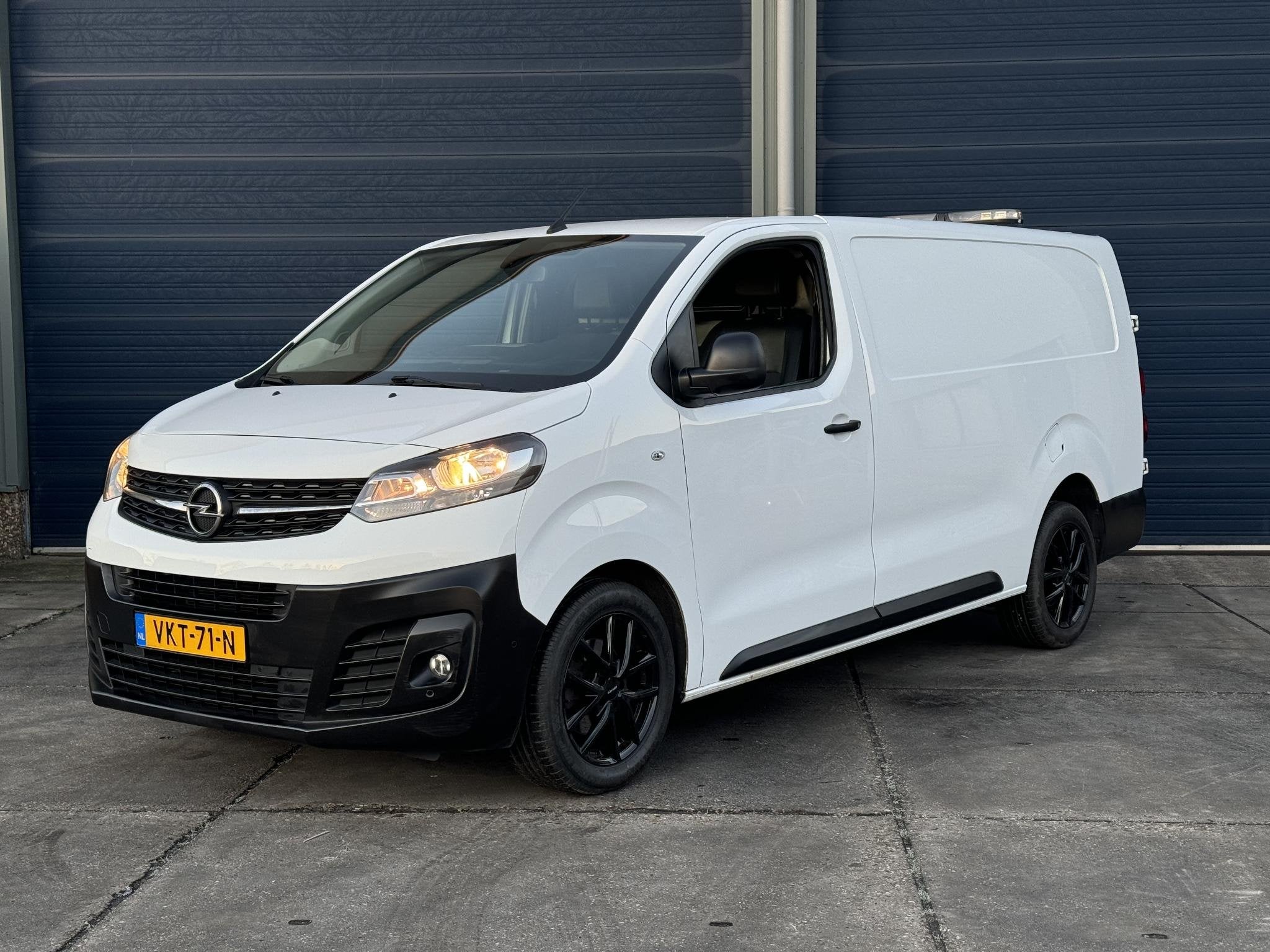 Opel Vivaro 1.5 CDTI L2H1 Edition L3H1 / AIRCO / CRUISE CONT, Auto's, Bestelauto's, Particulier, Te koop, ABS, Achteruitrijcamera