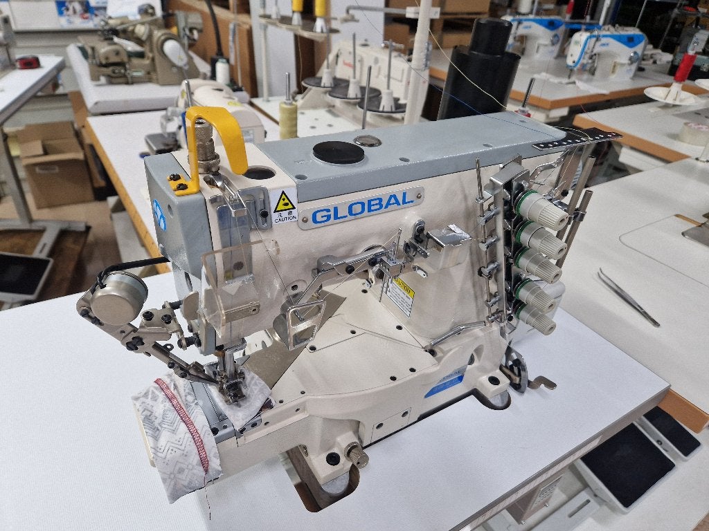 Global CB 3703-56E-AUT Naaimachine–Zo goed als nieuw4, Ophalen, Zo goed als nieuw, Naaimachine, Overige merken