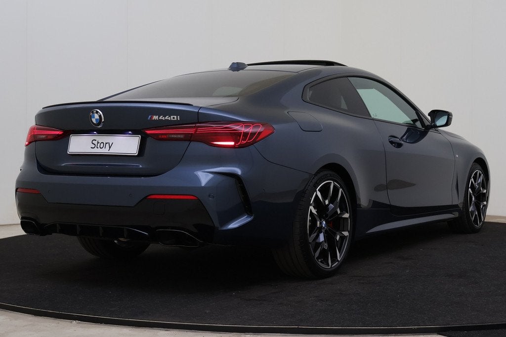 BMW 4 Serie Coupé M440i xDrive M Sport Automaat / Trekhaak, Auto's, BMW, 4-Serie, Met garantie (alle), Bedrijf, Vierwielaandrijving
