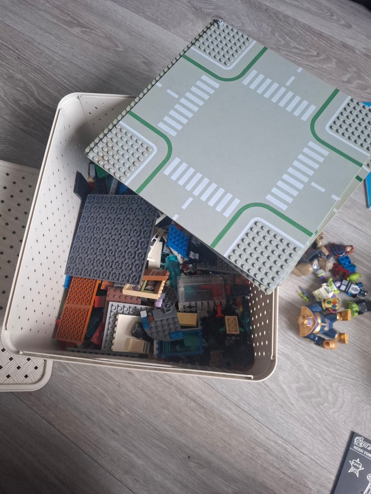 Grote partij Lego met minifiguren en grondplaat, Ophalen, Inclusief minifiguren, Gebruikt, Lego