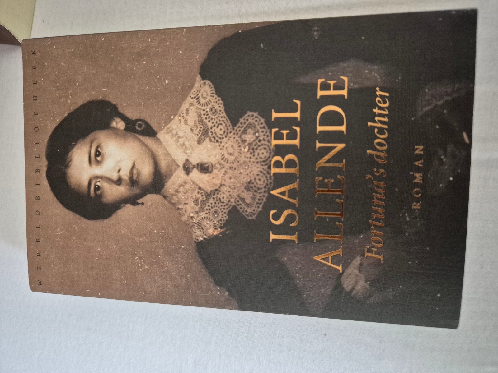 Isabel Allende - Fortuna's dochter (Roman), Boeken, Ophalen of Verzenden, Gelezen, Isabel Allende