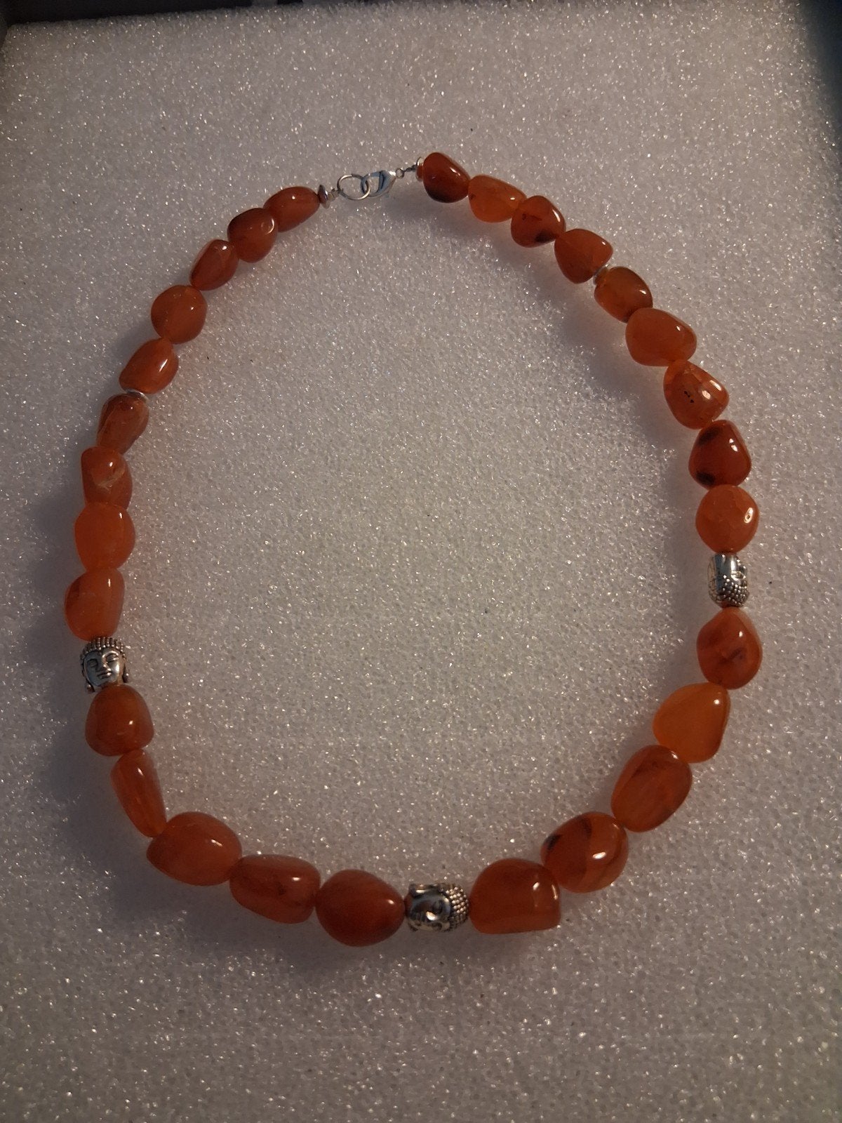 Carneool ketting met zilver tussenkralen -- lengte 48 cm, Ophalen of Verzenden, Nieuw, Rood, Steen of Mineraal