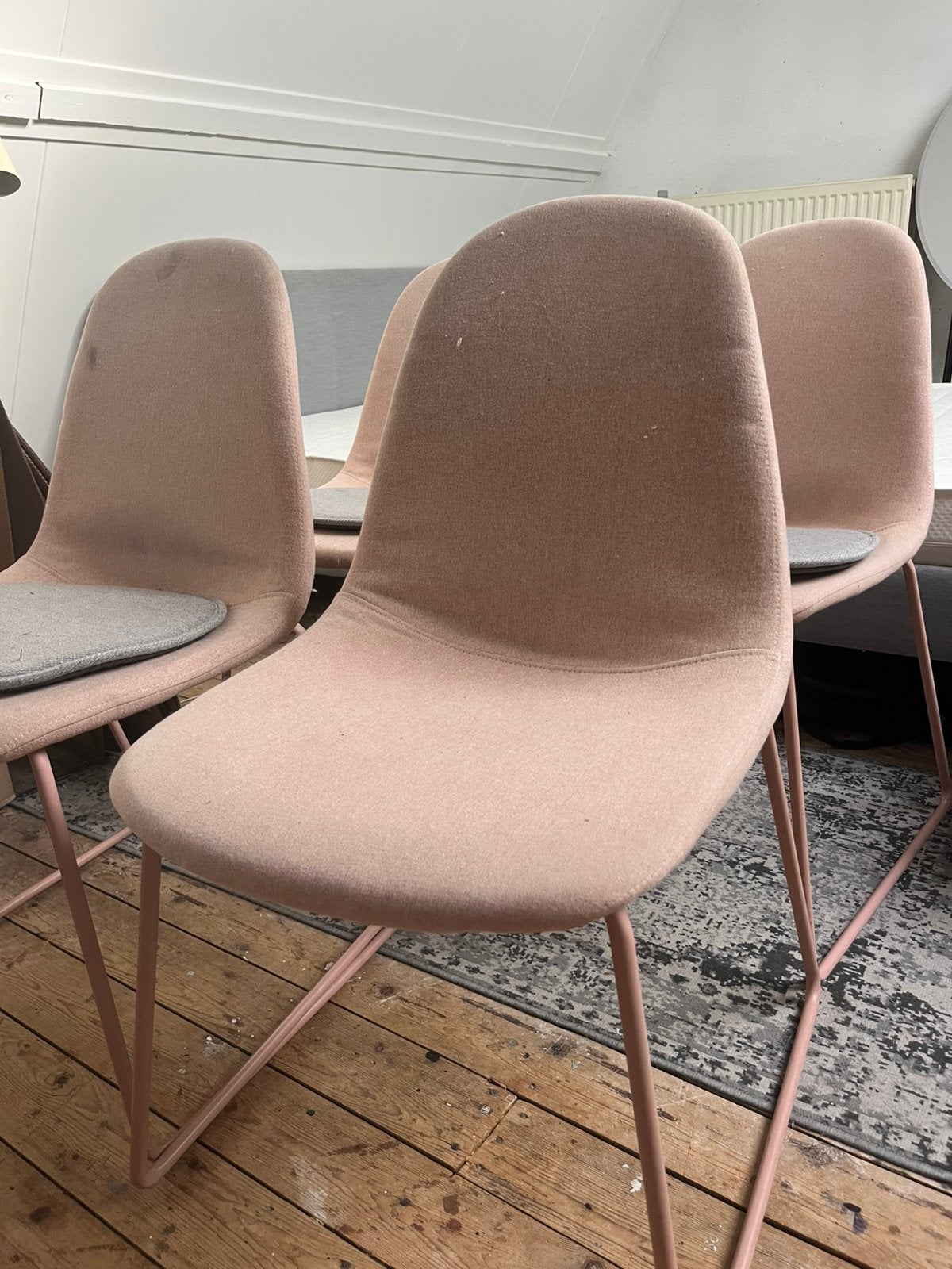 Roze stoelen, Huis en Inrichting, Stoelen, Ophalen, Gebruikt, Overige kleuren, Vier
