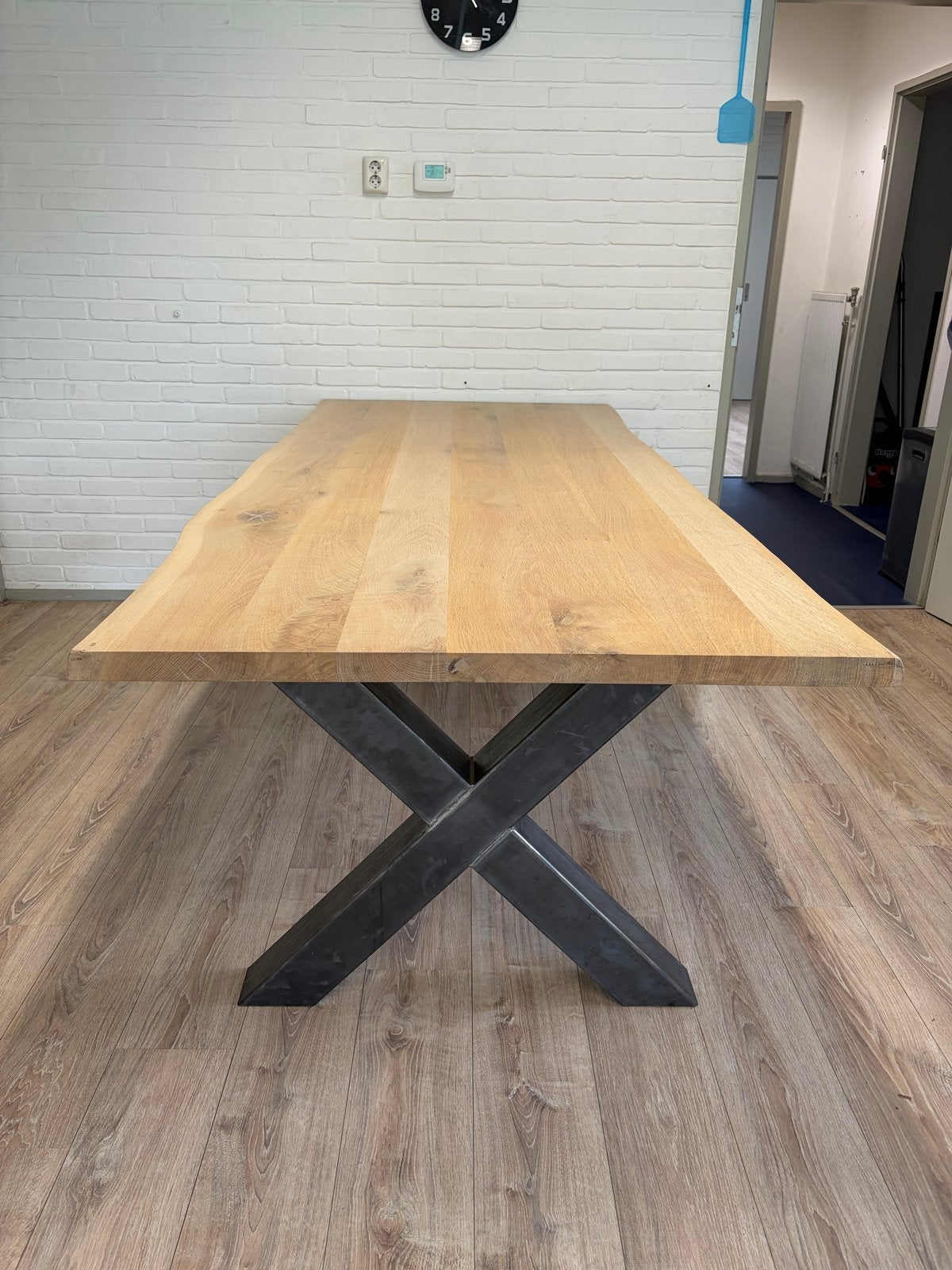 Boomstamtafel 240cm lang - Eikenhout met metalen onderstel, Ophalen, 100 tot 150 cm, Eikenhout, 200 cm of meer