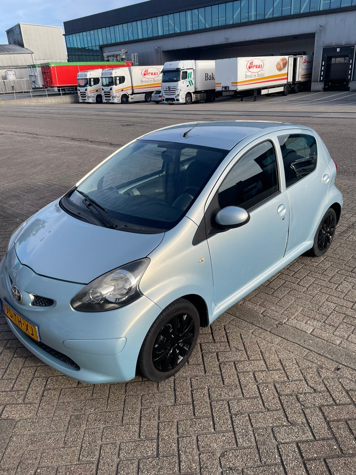 Toyota Aygo 1.0 12V Vvt-i 5DRS 2006 Blauw, Auto's, Toyota, Voorwielaandrijving, Stof, 68 pk, Origineel Nederlands