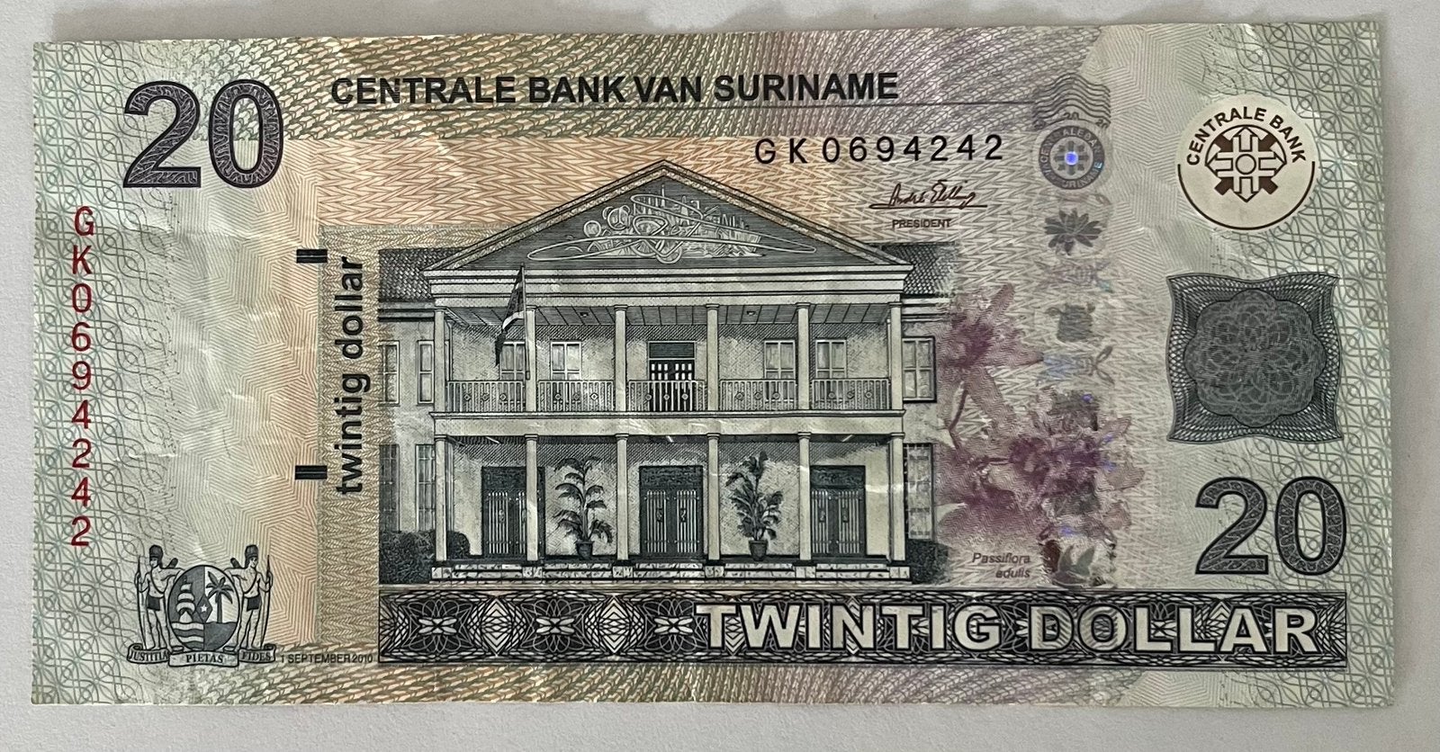 Suriname 20 Dollar 2010 gebruikte staat, Verzenden, Zuid-Amerika, Los biljet