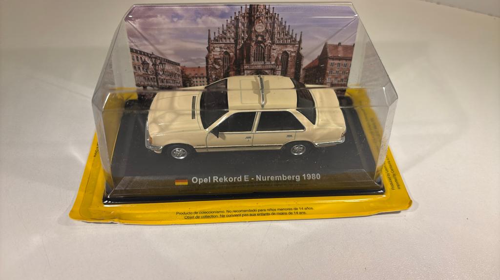 Opel rekord e nuremberg 1980 atlas 1.43, Hobby en Vrije tijd, Modelauto's | 1:43, Overige merken, Auto, Ophalen of Verzenden, A