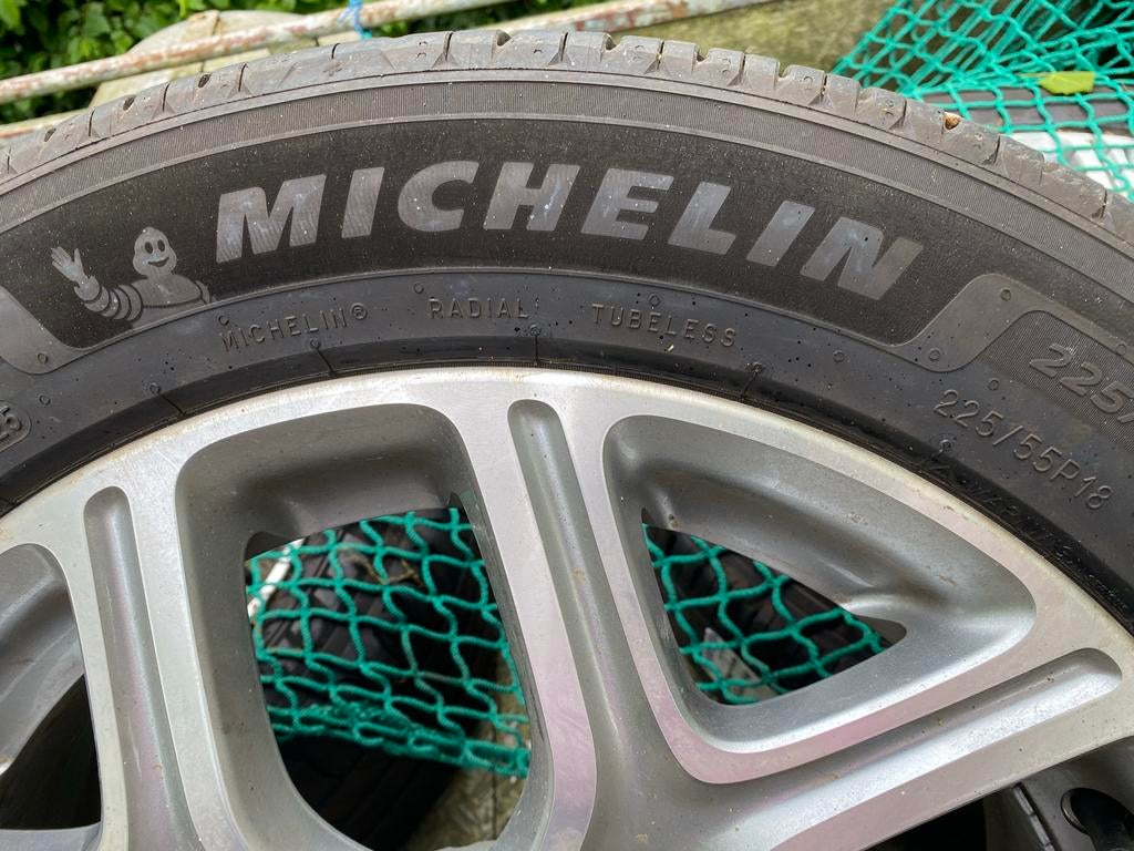 18 inch Mitsubishi Outlander PHEV velg met Michelin zomerban, Auto-onderdelen, Ophalen, 18 inch, Gebruikt, Banden en Velgen