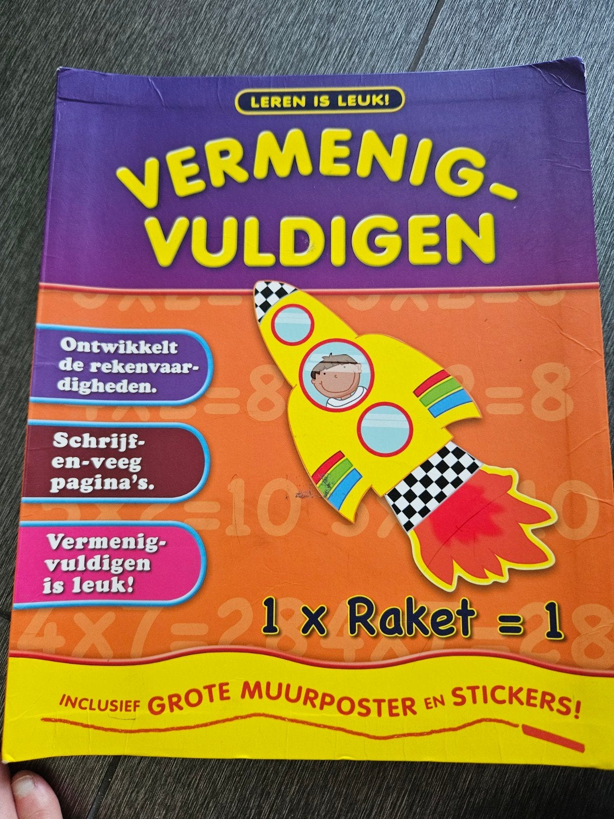 boek met grote poster, Ophalen of Verzenden, Zo goed als nieuw
