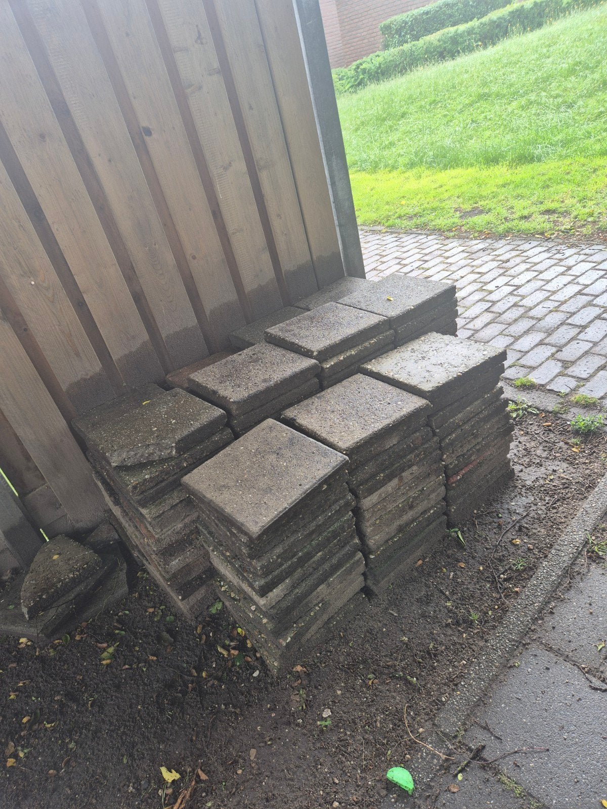 Gratis 30x30 terrastegels, Tuin en Terras, Tegels en Klinkers, Gebruikt, Ophalen of Verzenden, 10 m² of meer, Beton