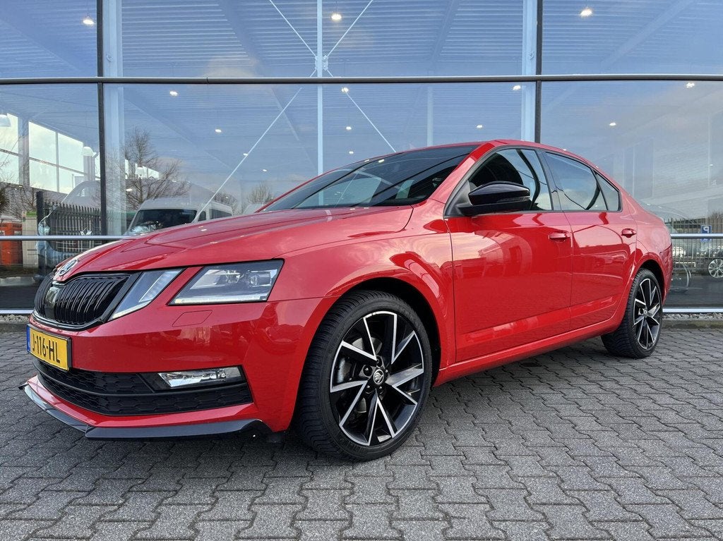 Skoda Octavia 1.5 TSI Greentech Sport Business PDC/Carplay/N, Auto's, Skoda, 1195 kg, Euro 6, 150 pk, Origineel Nederlands