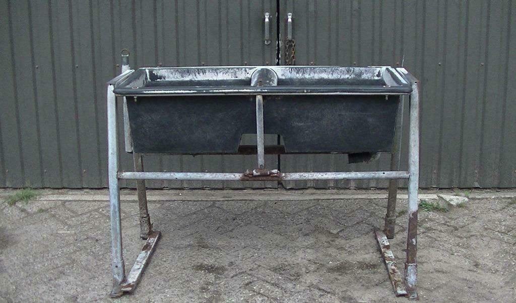 🌈Kantel-waterbak kunststof drinkbak en beton-waterbak 🌈, Ophalen, Gebruikt
