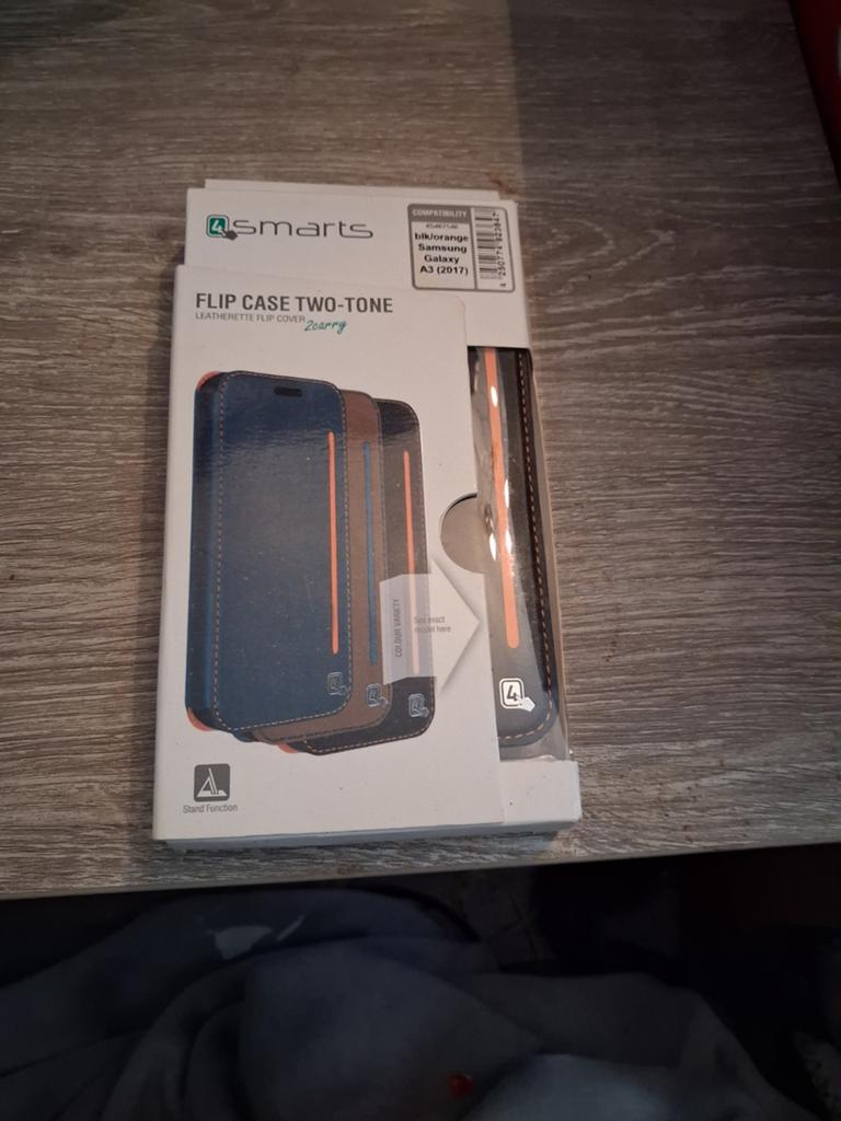 4smarts Flip Case Two-Tone Samsung Galaxy A3 (2017), Ophalen of Verzenden, Nieuw, Overige modellen, Flipcase