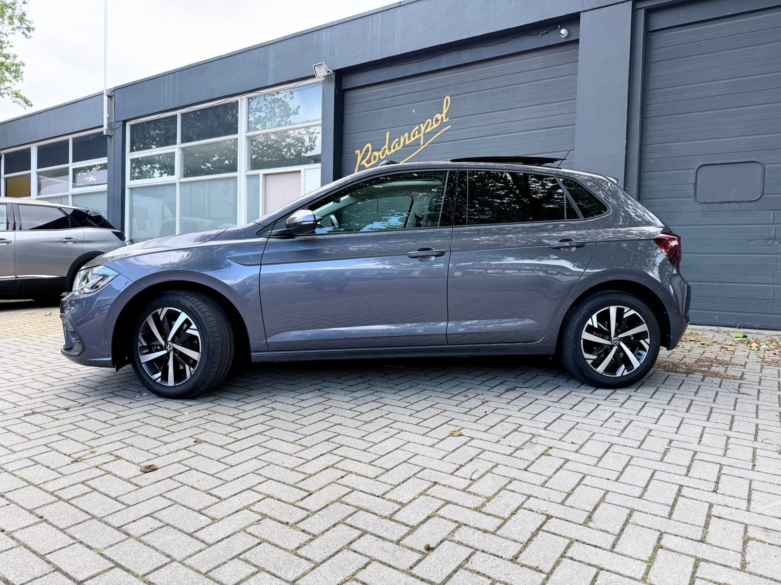 Volkswagen Polo 1.0 TSI Automaat/1e eig/Pano/PDC/Dsg-7 2022, Stof, Bedrijf, 600 kg, 3 cilinders