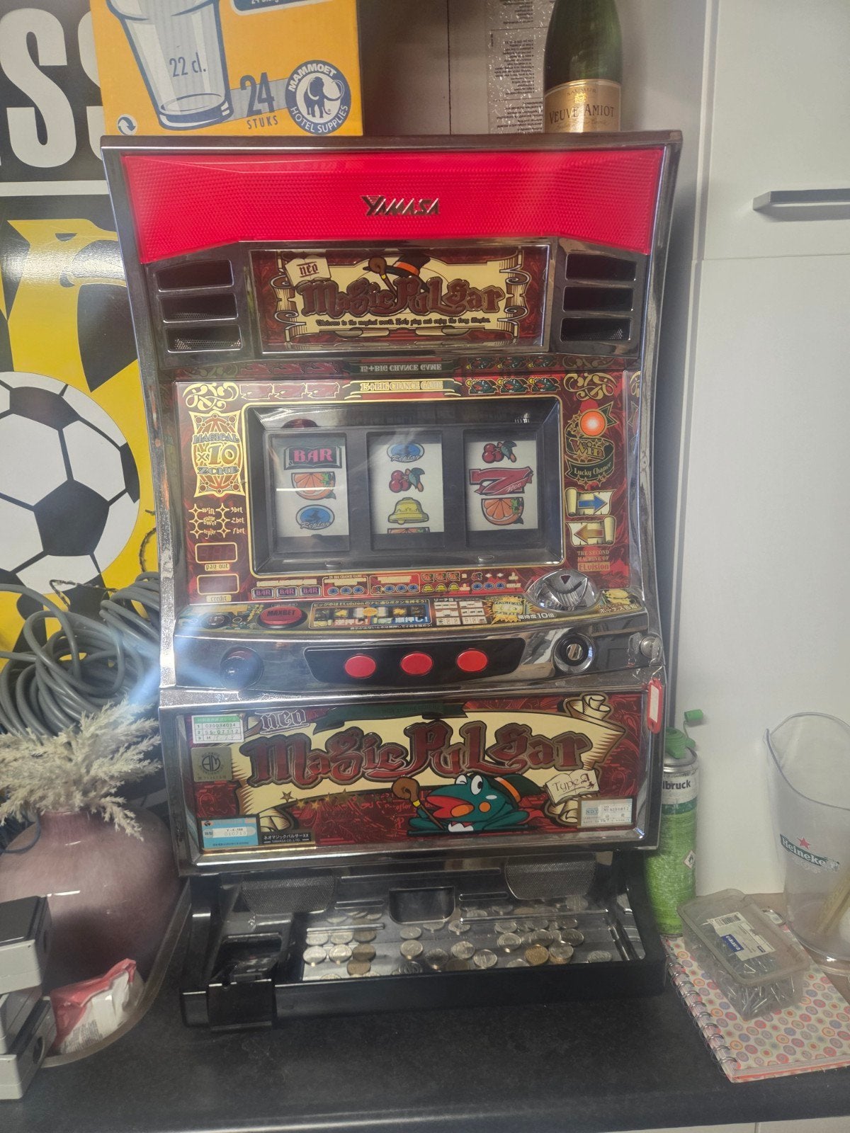 Magic Pulsar ,  Yamasa japanse gokkast, Verzamelen, Overige munten, Ophalen, Gebruikt, Met sleutels