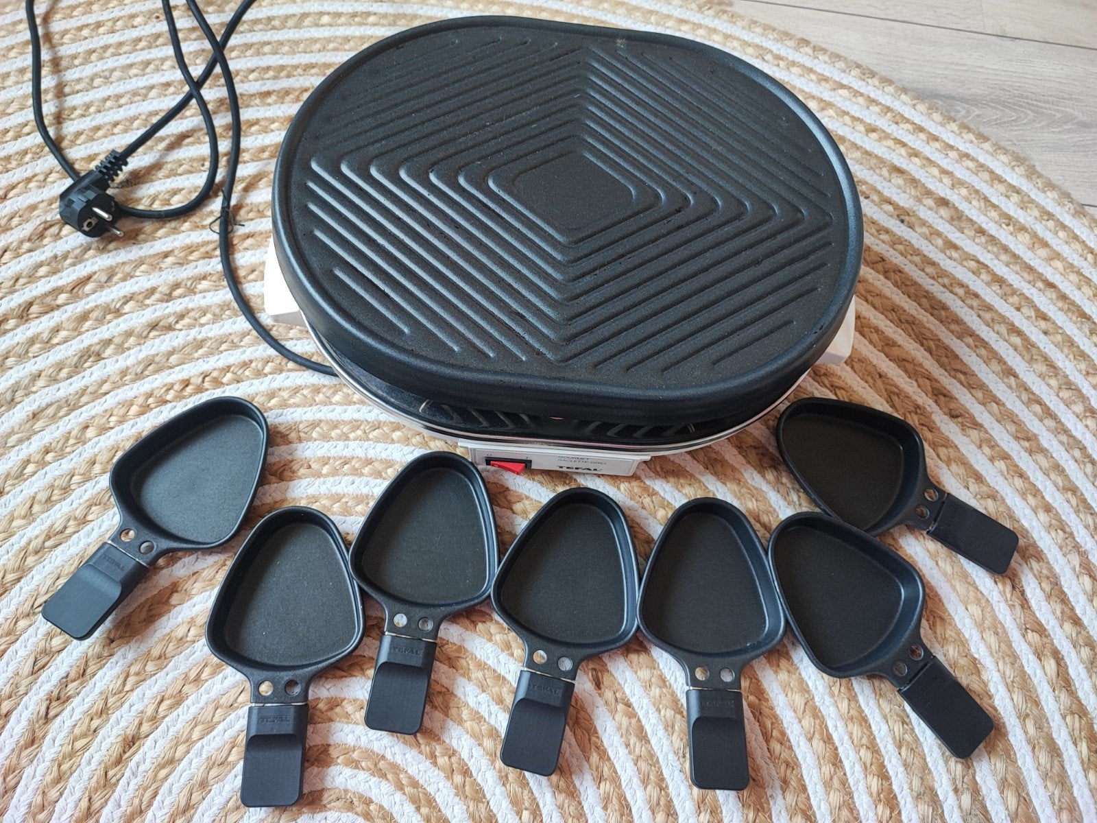 Tefal Gourmet Raclette-Grill met 7 pannetjes, Ophalen, Gebruikt, 8 personen of meer