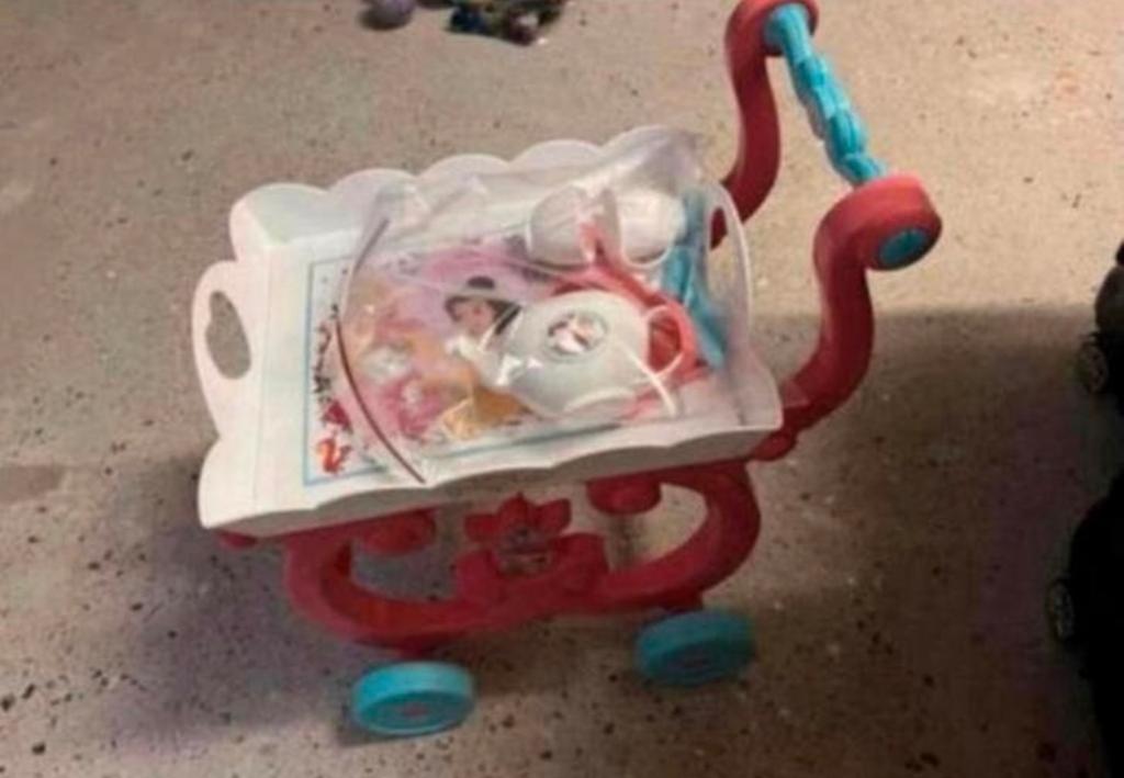 Thee wagen disney, Ophalen, Zo goed als nieuw, Jongen of Meisje