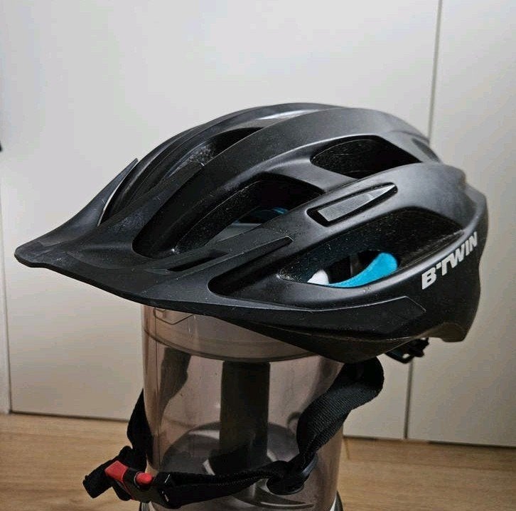 B'twin fietshelm 500, maat 53-59 cm, Gebruikt, M, Ophalen of Verzenden, B'Twin