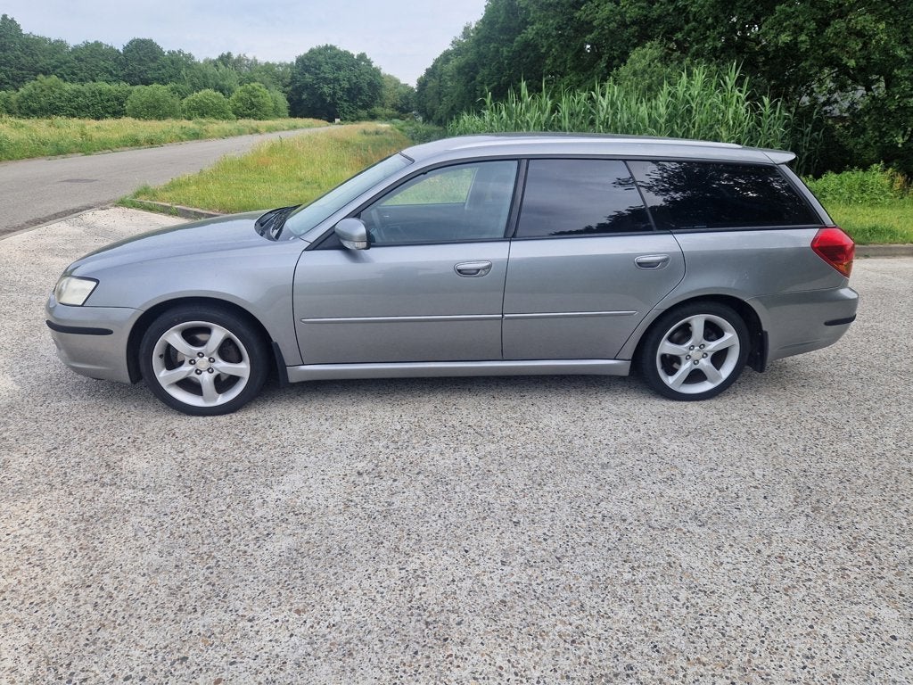 Subaru Legacy Touring Wagon 2.0R Comfort, Auto's, Subaru, Gebruikt, 1370 kg, 4 cilinders, Legacy