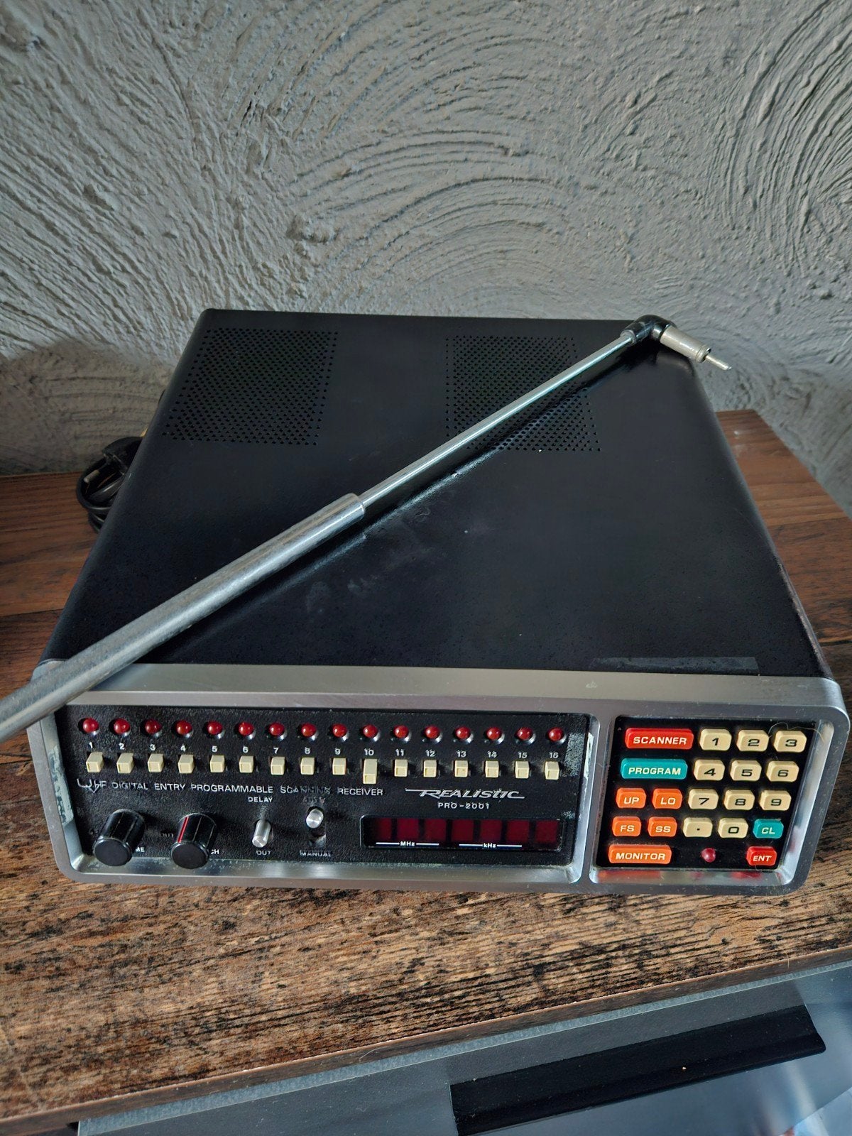 Werkende mooie Realistic PRO-2001 Digitale Scanner Ontvanger, Telecommunicatie, Ophalen of Verzenden, Gebruikt, Minder dan 30 kanalen