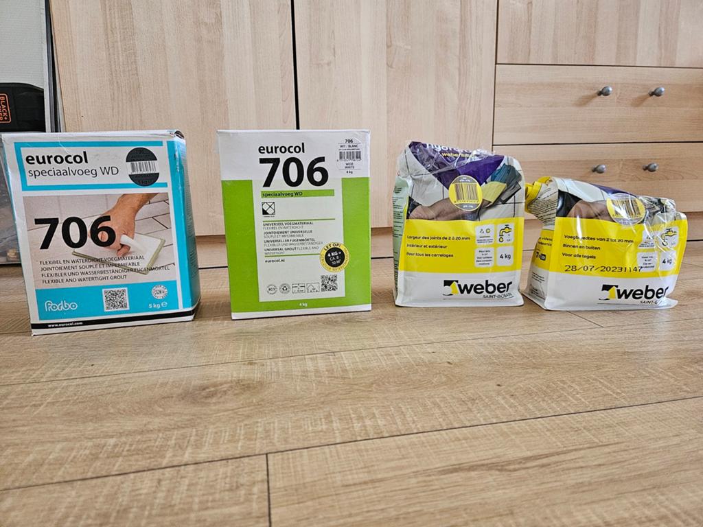Tegelvoeg diverse kleuren/ restanten, Doe-het-zelf en Verbouw, Ophalen, Gebruikt