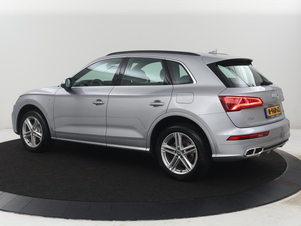 Audi Q5 55 TFSI e quattro Competition | 85,1% | Leder | Sfee, Auto's, Audi, Automaat, 4 cilinders, Bedrijf, Vierwielaandrijving