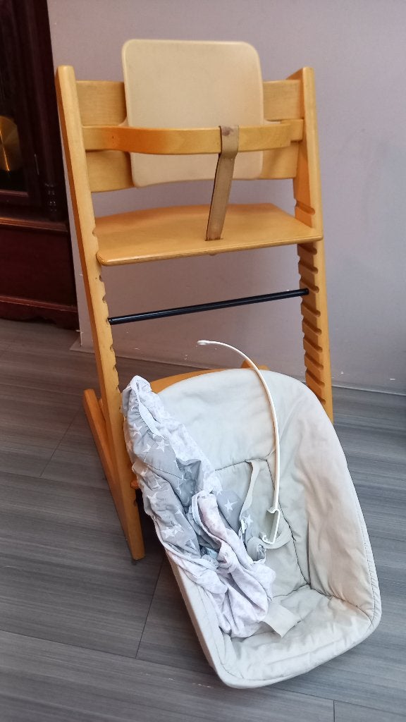 Stokke Tripp Trapp stoel, met newbornset en babyset, Ophalen, Gebruikt, Meegroeistoel, Stoelverkleiner