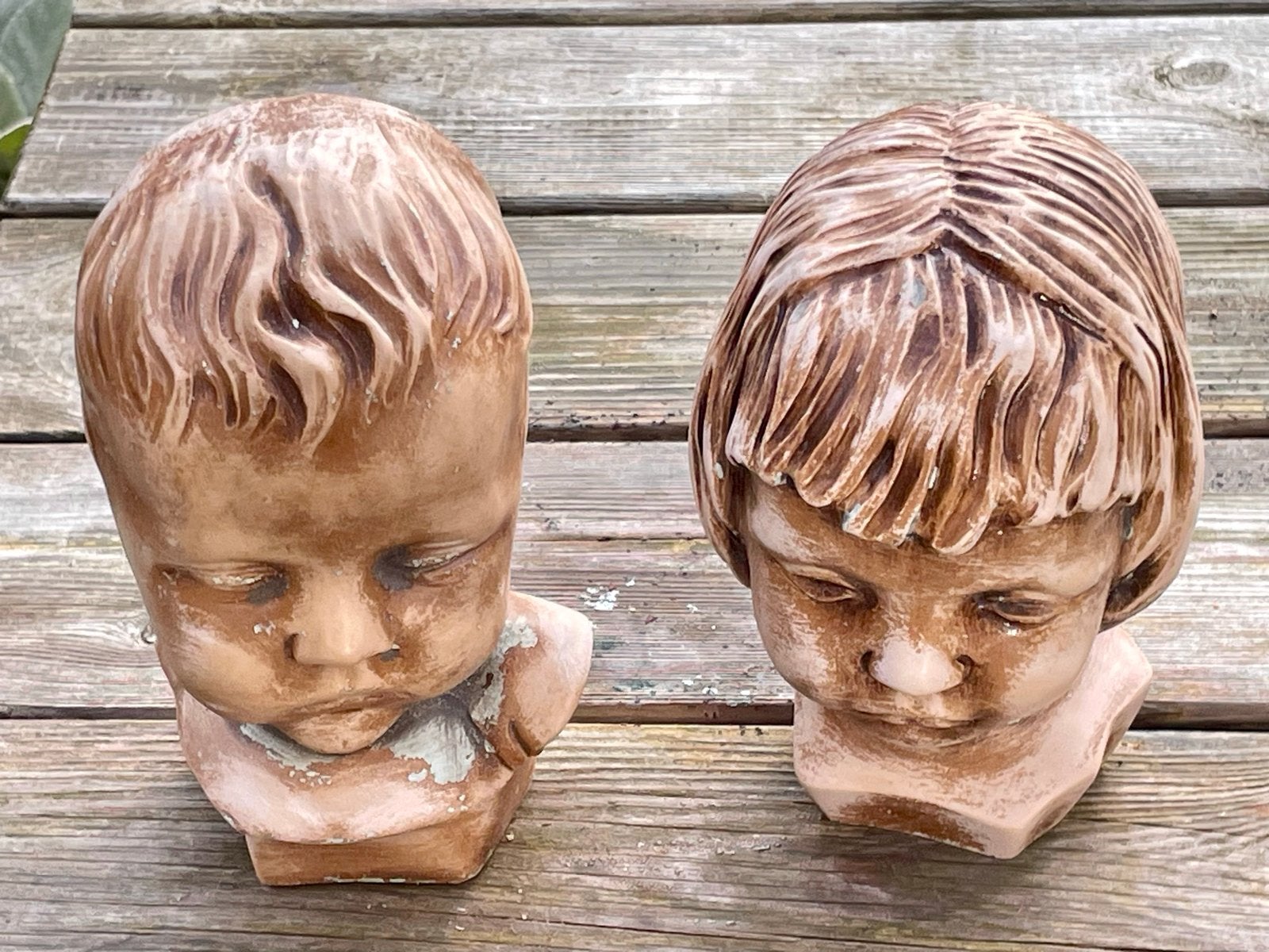 Set van 2 vintage kinderhoofdjes - terracotta/keramiek, Antiek en Kunst, Groep mensen, Minder dan 20 cm, Buste, Ophalen of Verzenden