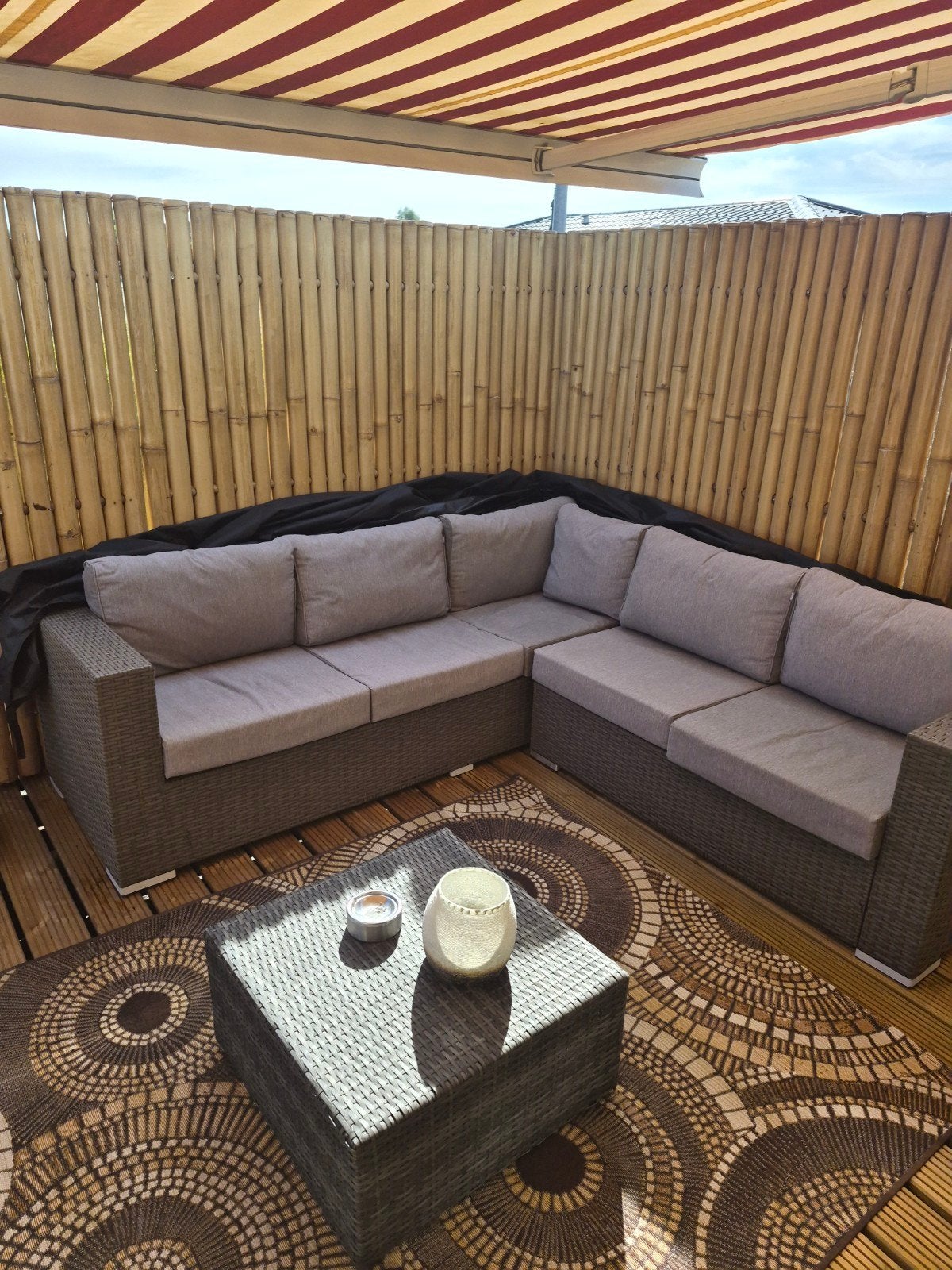 Loungebank met kussens - Zo goed als nieuw, 5 zitplaatsen, Ophalen of Verzenden, Zo goed als nieuw, Loungeset
