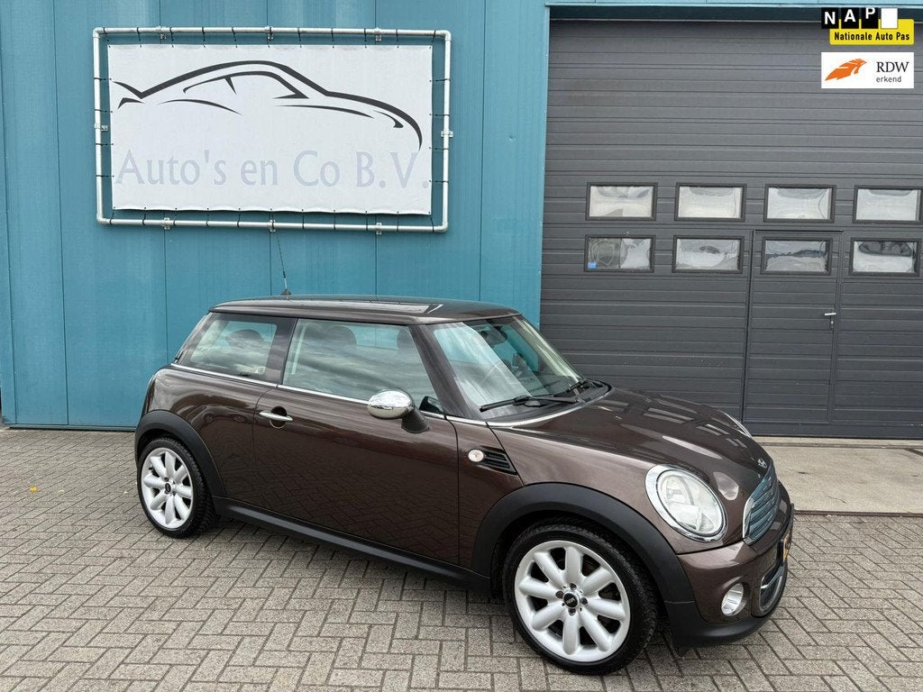 Mini Mini 1.6 Cooper Clima Cruise Navigatie 17"Lm velgen Fac, Voorwielaandrijving, Euro 5, Automatische klimaatregeling, 4 cilinders