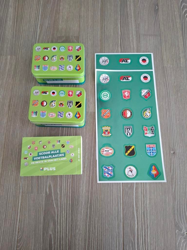 Nieuw voetbalplaatjes Eredivisie & stickers & bewaarblikken, Verzamelen, Supermarktacties, Plus, Verzenden