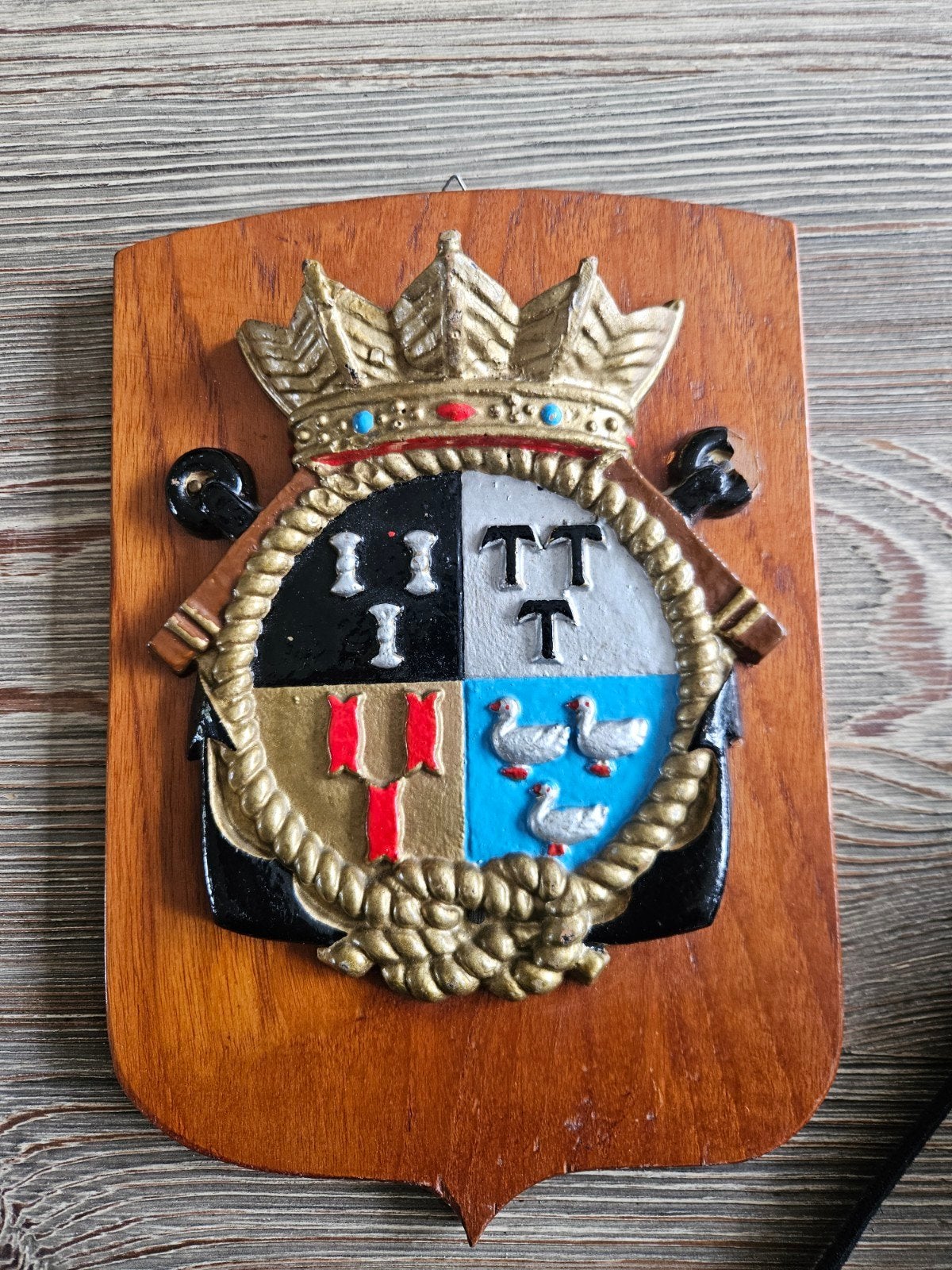 Vintage Houten Wapenbord met Kroon - Uniek Decoratiestuk, Antiek en Kunst, Ophalen of Verzenden