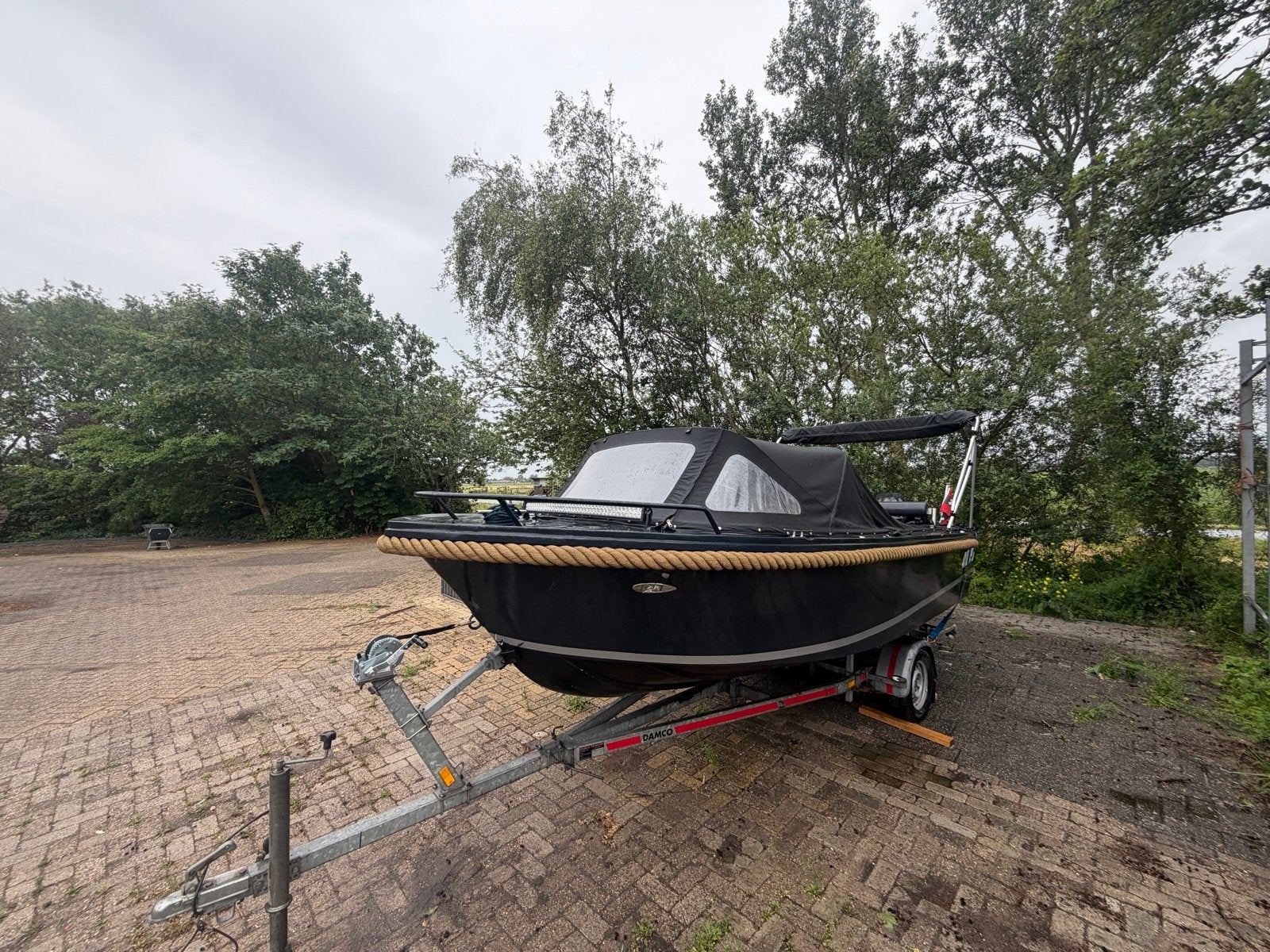 Sloep 5,5m met trailer en Mercury 70pk (5 jaar garantie), Tender, Zo goed als nieuw, Trailer, Ophalen