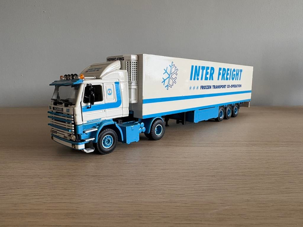 Tekno Scania 143M 470 Interfreight Holland, Ophalen, Zo goed als nieuw, Bus of Vrachtwagen, Tekno
