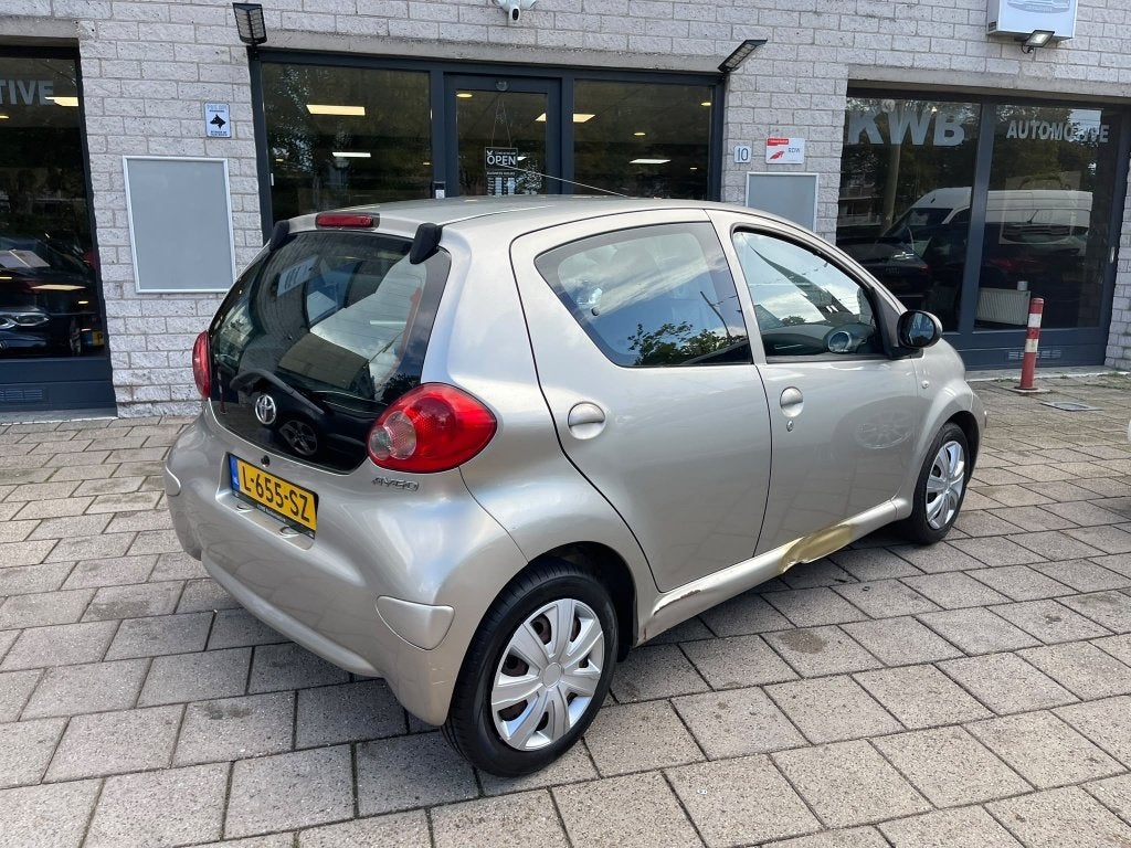 Toyota Aygo 1.0-12V 5Drs Calvin Klein Leer Airco (bj 2008), Voorwielaandrijving, Gebruikt, 4 stoelen, 68 pk