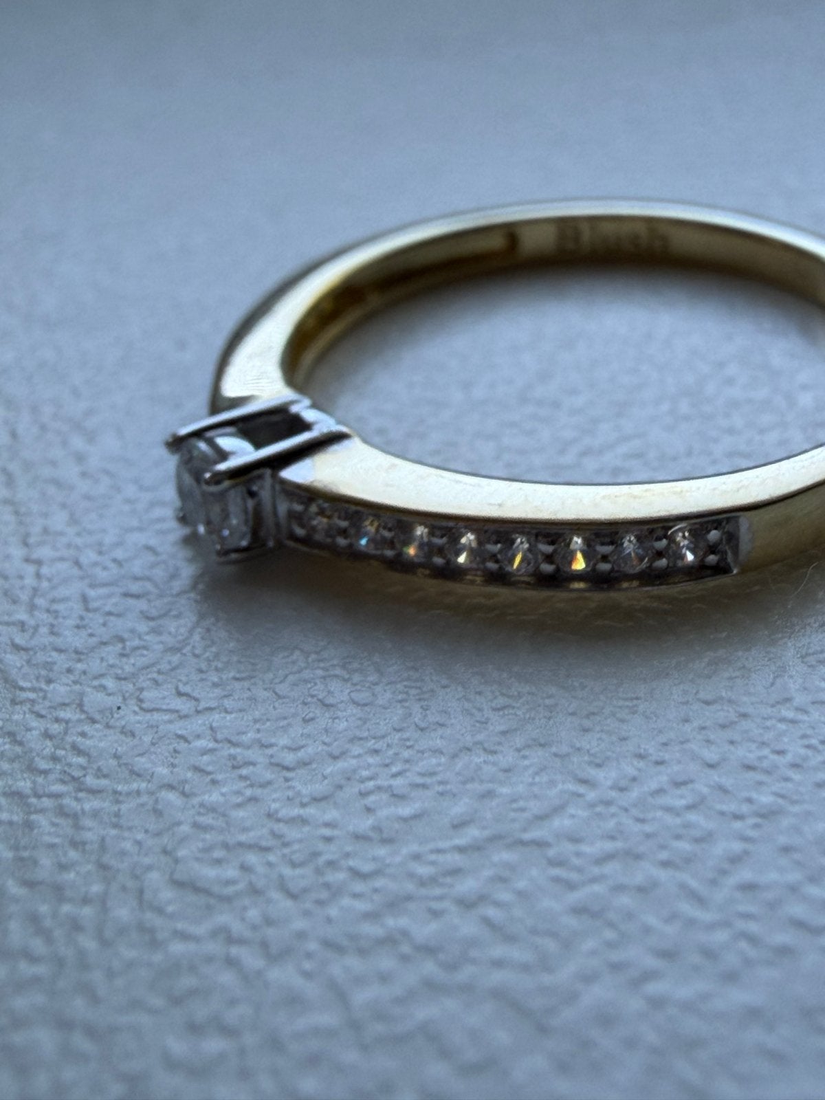 14k Geelgouden Ring met Zirkonia, Met strass, Nieuw, Ophalen of Verzenden, 17 tot 18