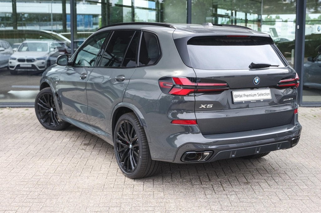 BMW X5 xDrive50e High Executive M Sport Automaat / Panoramad, Auto's, 2395 kg, Met garantie (alle), Bedrijf, Vierwielaandrijving