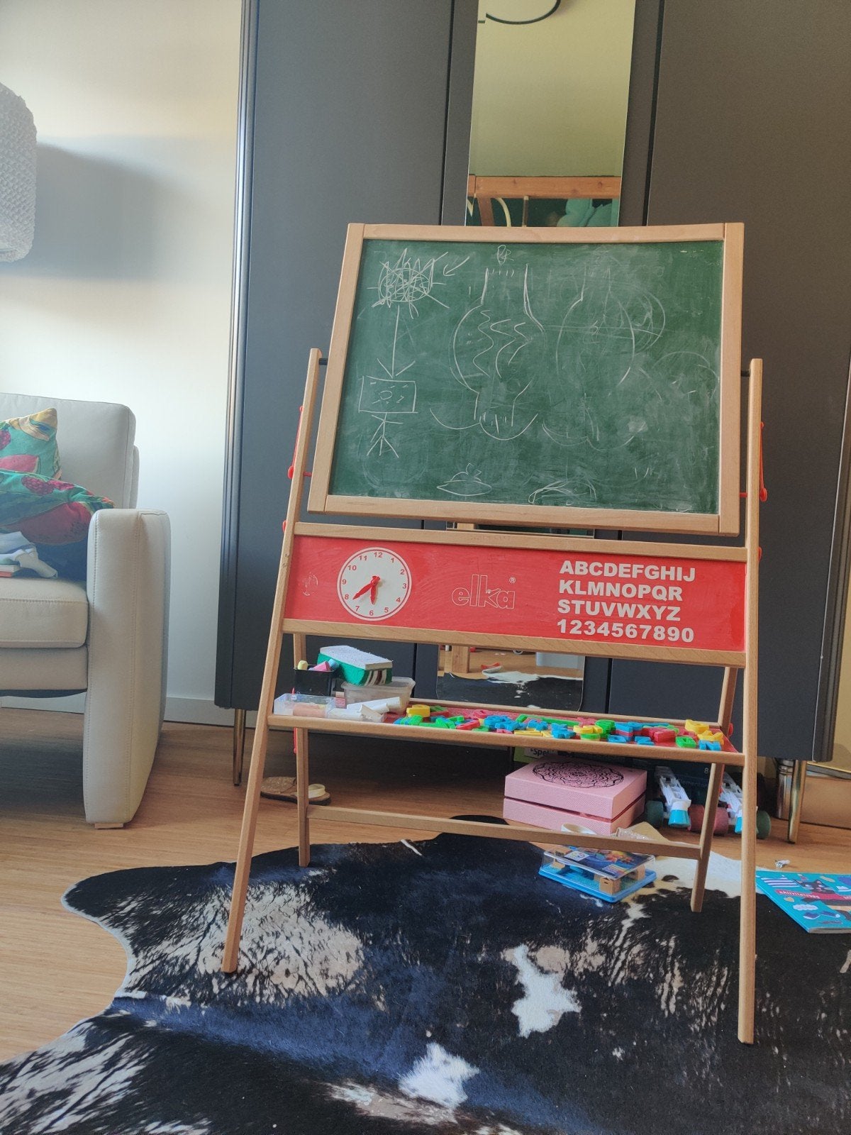 Krijtbord met accessoires: magneten, krijtjes, wisser, Ophalen, Gebruikt, Knutselen