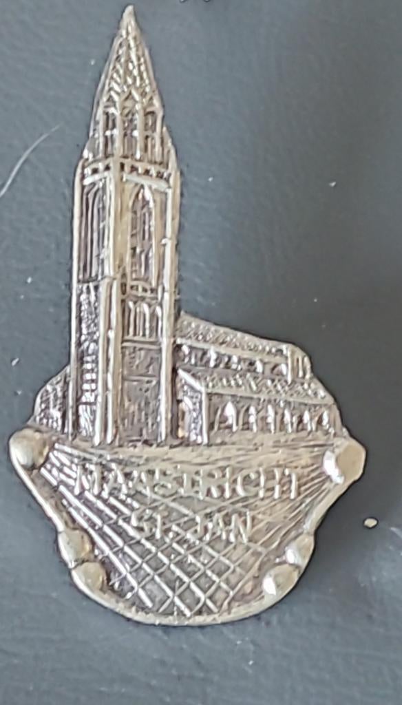 Speldje Sint-Janskerk Maastricht, Verzenden
