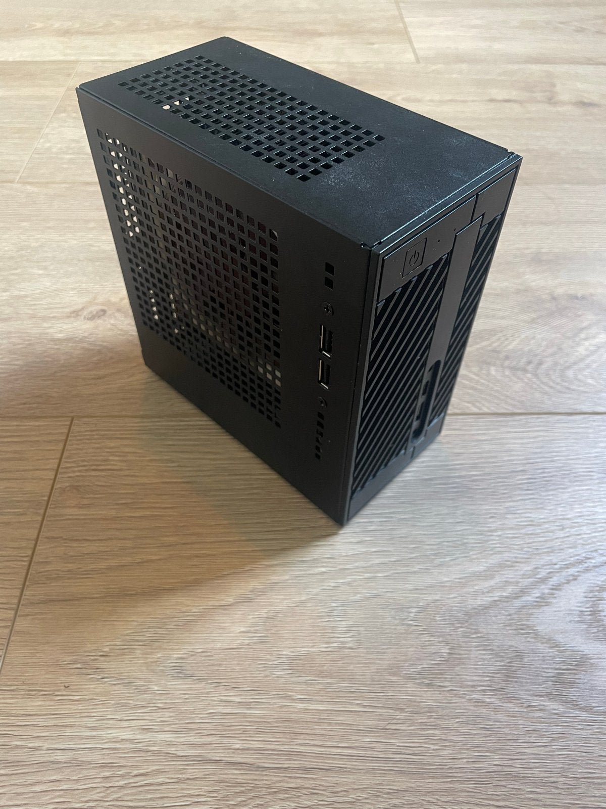Deskmini A300 | Ryzen 3400G | 8GB RAM | 512gb NVME SSD, Gebruikt, Minder dan 4 GB, ASrock, Gaming