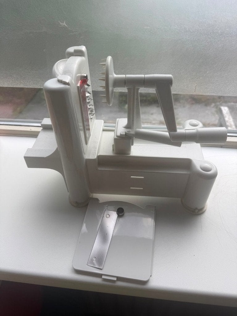 Groente (spiraal) snijder, Kunststof, Nieuw, Ophalen of Verzenden, Snijmachine