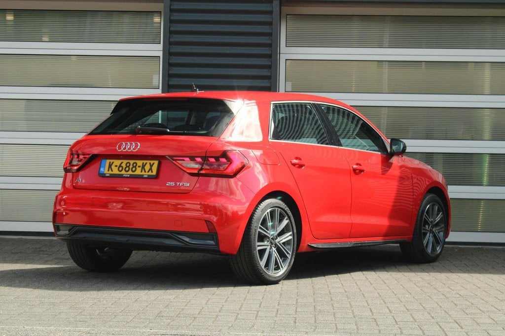 Audi A1 Sportback 25 TFSI 95pk epic | Parkeersensoren Achter, Auto's, Audi, 12 maanden, Stof, 95 pk, 49 €/maand