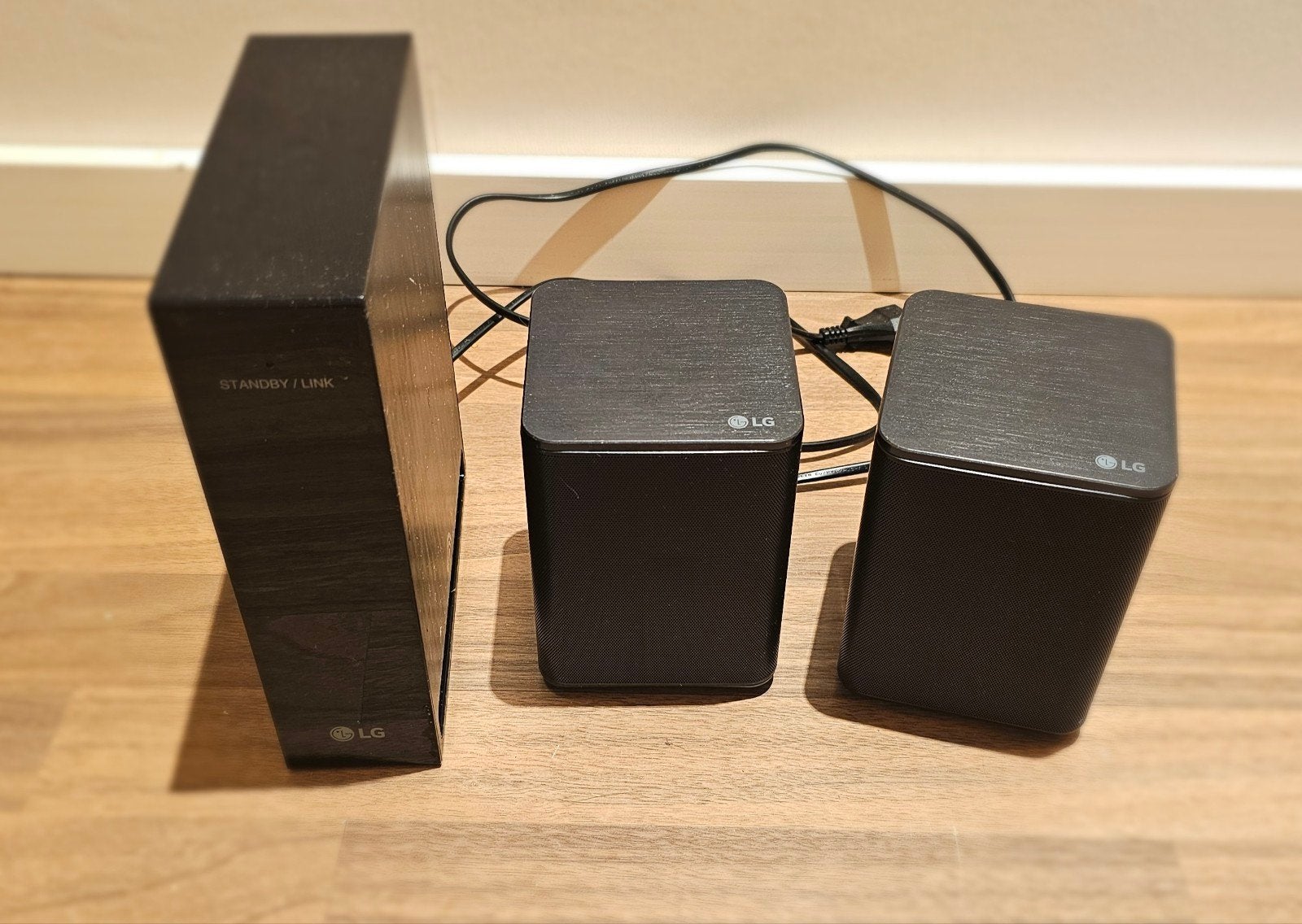 LG SPK8-S Draadloze Achterspeakers voor Soundbar, Geschikt voor surround/home cinema, Ophalen of Verzenden, Zo goed als nieuw