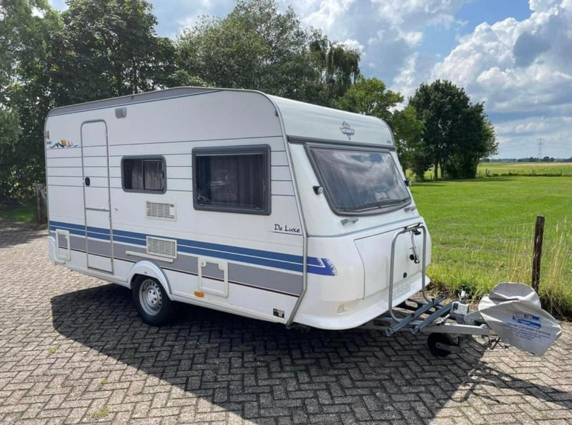 Hobby De Luxe 400 SB, Hobby, Dwarsbed, Treinzit, 750 - 1000 kg