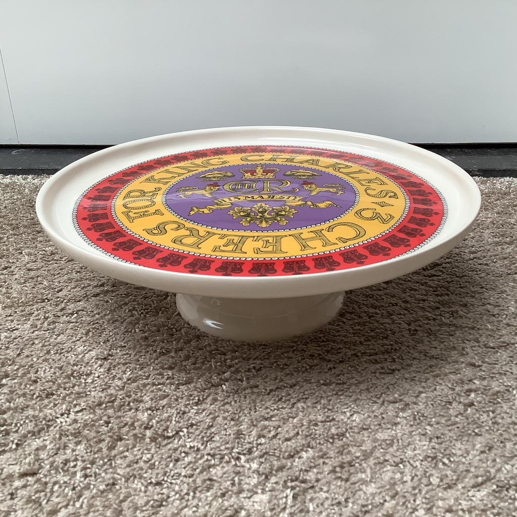Emma Bridgewater- servies- KING CHARLES 👑 Cakestand- Nieuw!, Huis en Inrichting, Keuken | Servies, Nieuw, Ophalen of Verzenden