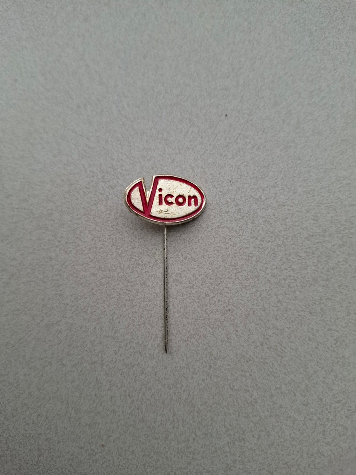 Vintage speldje pin prikker steekspeld Vicon, Verzamelen, Speldjes, Pins en Buttons, Ophalen of Verzenden