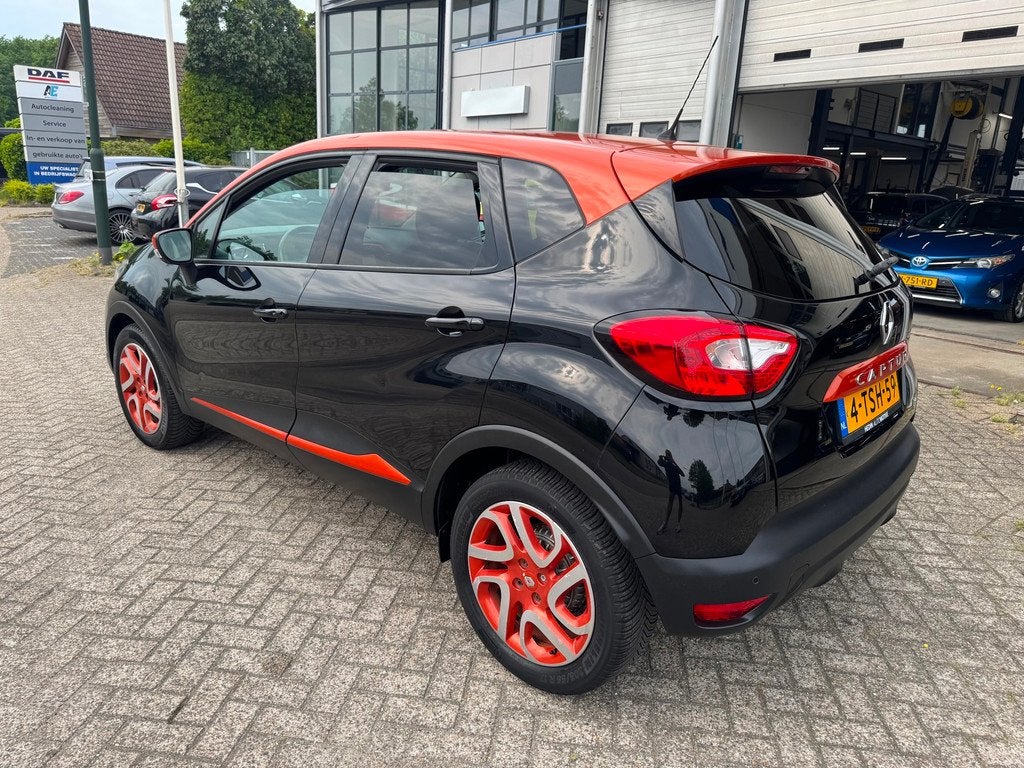 Renault Captur 0.9 TCe Dynamique Airco, Camera, Navigatie, Voorwielaandrijving, Gebruikt, Origineel Nederlands, Handgeschakeld