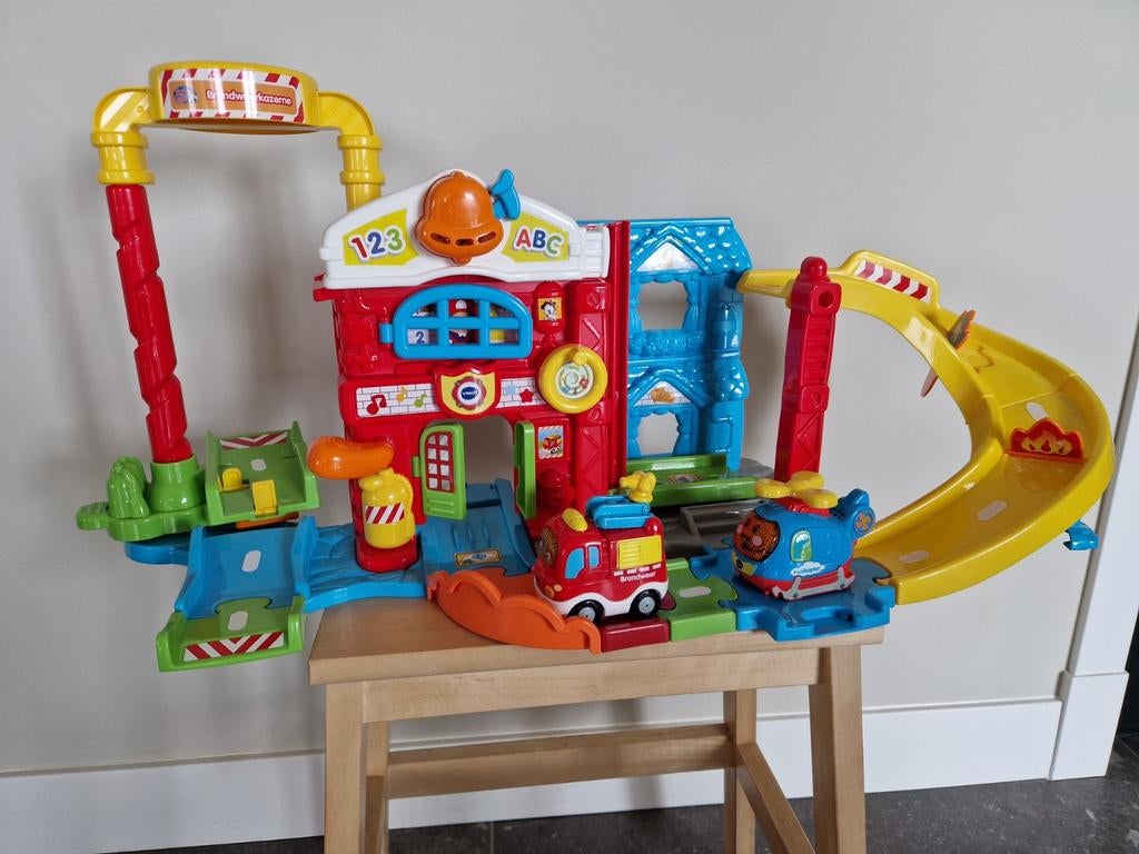 VTech Toet Toet Auto's Brandweerkazerne met voertuigen, Ophalen of Verzenden, Nieuw, Jongen of Meisje