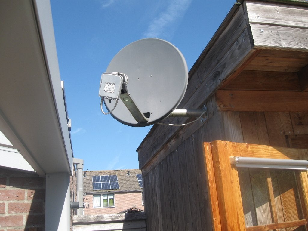 Satelietschotel + ontvanger, Ophalen, Gebruikt, (Schotel)antenne, Overige merken